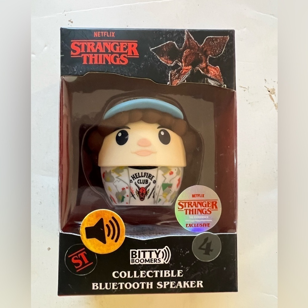 Stranger Things Bitty Boomers Collectible ￼Mini Bluetooth Speaker -Dustin